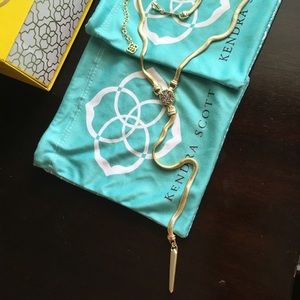 Kendra Scott Starla Y necklace